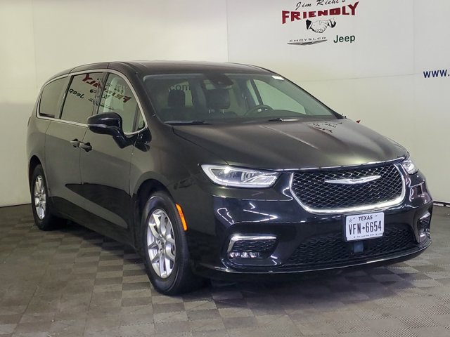 2024 Chrysler Pacifica Touring L - Photo 2