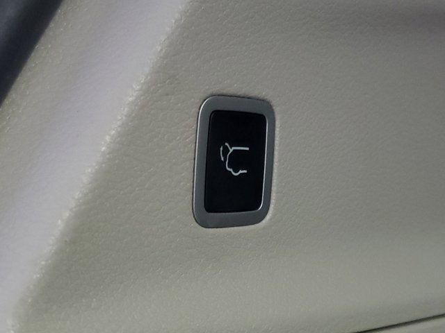 2024 Chrysler Pacifica Touring L - Photo 9