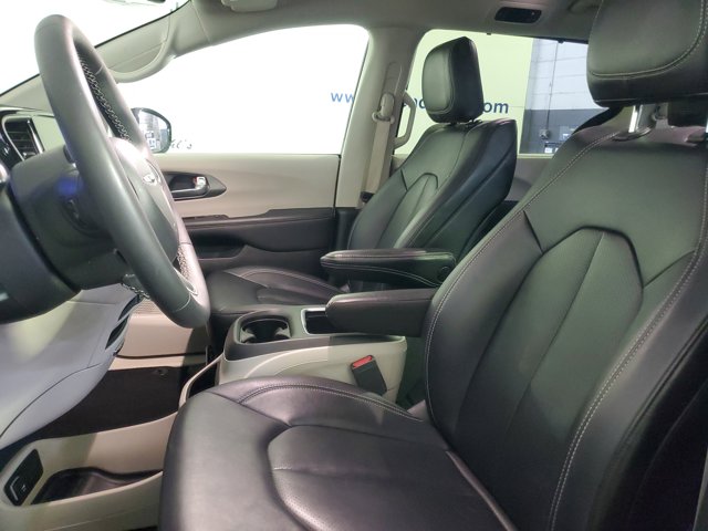 2024 Chrysler Pacifica Touring L - Photo 13