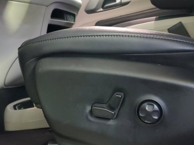 2024 Chrysler Pacifica Touring L - Photo 14