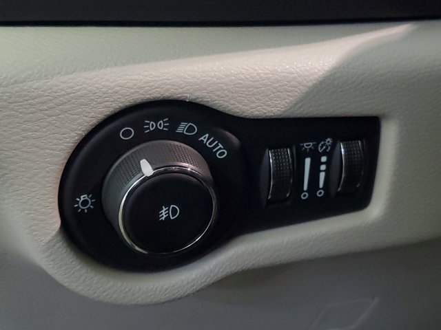 2024 Chrysler Pacifica Touring L - Photo 15