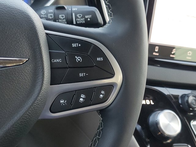 2024 Chrysler Pacifica Touring L - Photo 20
