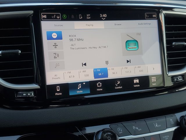 2024 Chrysler Pacifica Touring L - Photo 22