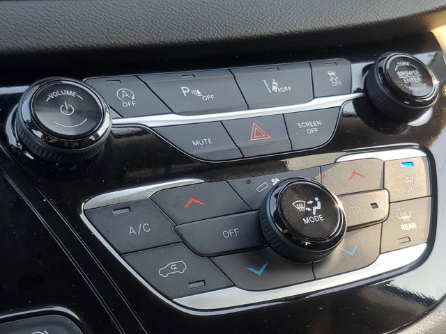 2024 Chrysler Pacifica Touring L - Photo 25