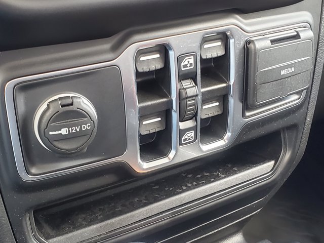 2022 Jeep Gladiator WILLYS - Photo 18